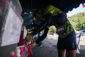 BIB: 
                            <button type="button" onclick="openModal(28146702)" class="btn btn-primary btn-sm float-right btn-popup" data-toggle="modal" data-target=".modal-high-quality">
                        <i class="fas fa-shopping-cart"></i> Add to Cart
                    </button>
                                            <button type="button" onclick="isThisMe(28146702, true)" class="btn btn-success btn-sm float-right btn-popup btn-isme hidden" data-toggle="tooltip" data-placement="bottom" title="นี่คือรูปของคุณใช่ไหม คลิกที่นี่เพื่อเอาเข้าอัลบั้ม">
                        <i class="fas fa-plus"></i> Add to album
                    </button>
                    <button type="button" onclick="isThisMe(28146702, false)" class="btn btn-warning btn-sm float-right btn-popup btn-isnotme hidden">
                        <i class="fas fa-ban"></i> Remove from album
                    </button>